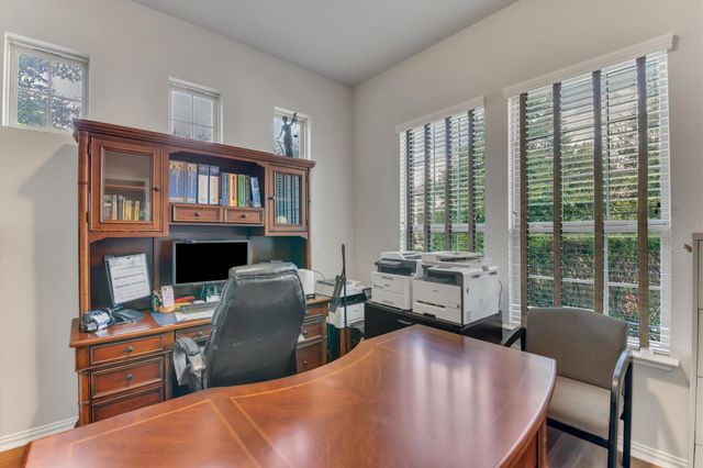 902 Catalina LN, Austin, TX 78737