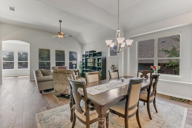 902 Catalina LN, Austin, TX 78737