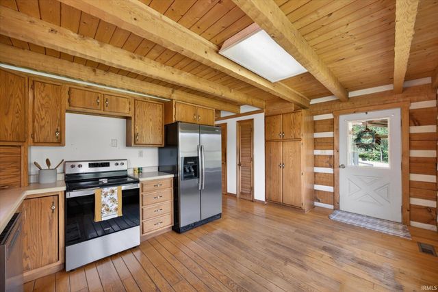 7600 E Pine Grove Road, Bloomington, IN 47401