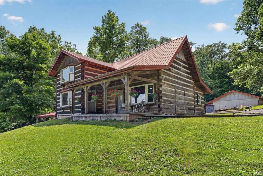 7600 E Pine Grove Road, Bloomington, IN 47401