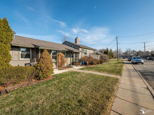 2318 Pittsfield Boulevard, Ann Arbor, MI 48104