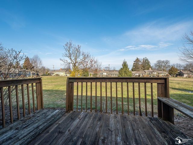 2318 Pittsfield Boulevard, Ann Arbor, MI 48104