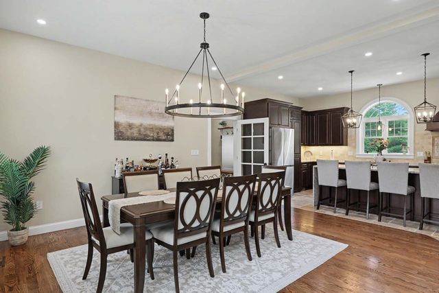 19 Katherine St, Acushnet, MA 02743