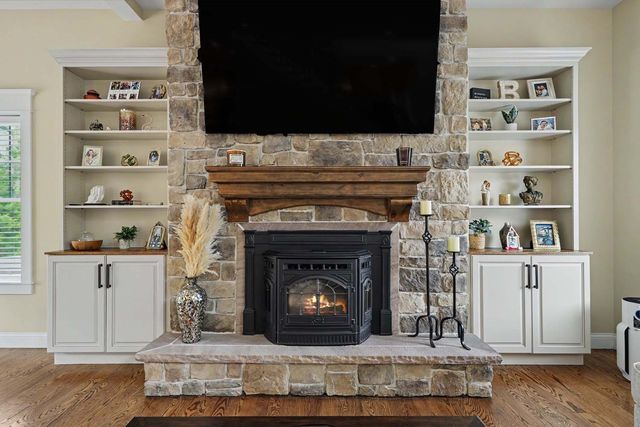 19 Katherine St, Acushnet, MA 02743