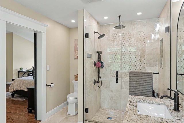 19 Katherine St, Acushnet, MA 02743