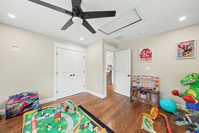 19 Katherine St, Acushnet, MA 02743