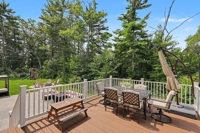 19 Katherine St, Acushnet, MA 02743