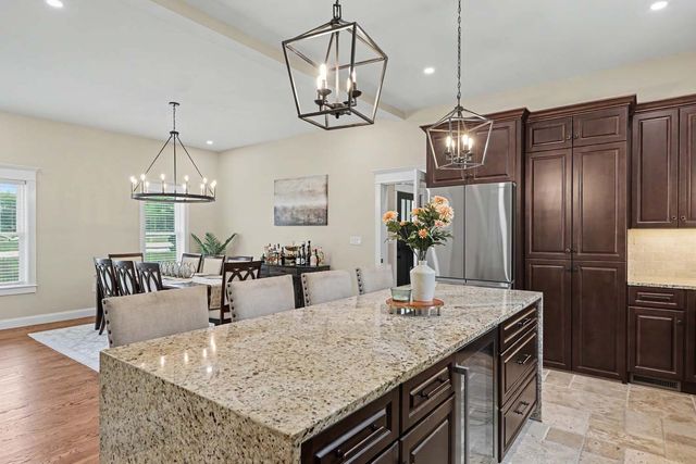 19 Katherine St, Acushnet, MA 02743
