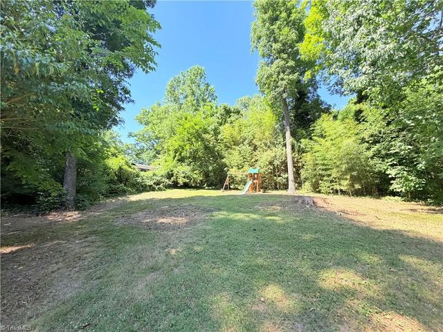 2607 Antoine Drive, Greensboro, NC 27407