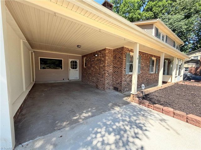 2607 Antoine Drive, Greensboro, NC 27407