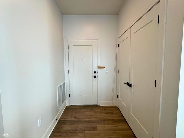 925 Veterans Way 101, Carmel, IN 46032