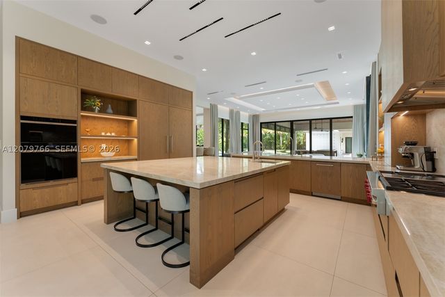 10860 SW 67th Ct, Pinecrest, FL 33156