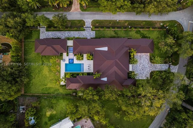 10860 SW 67th Ct, Pinecrest, FL 33156