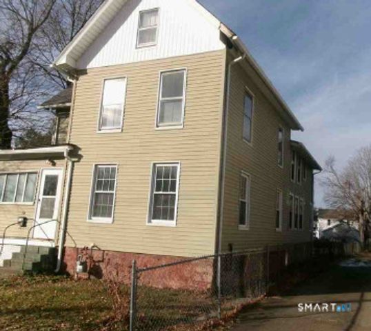 34 Woodbridge Avenue, East Hartford, CT 06108