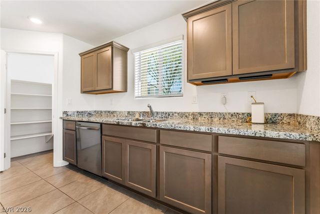 3545 Golden Chariot Ave, Las Vegas, NV 89106