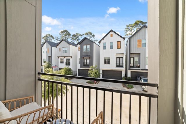 3705 Creekmont Green Lane, Houston, TX 77091