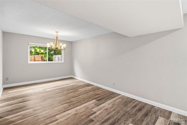 130 Carmel Woods Drive, Ellisville, MO 63021