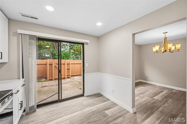 130 Carmel Woods Drive, Ellisville, MO 63021