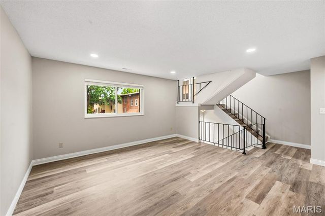 130 Carmel Woods Drive, Ellisville, MO 63021