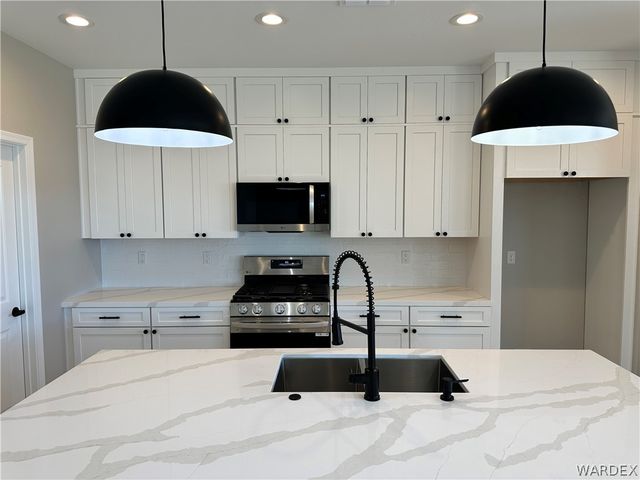 3238 Sidewheel Drive, Bullhead City, AZ 86429