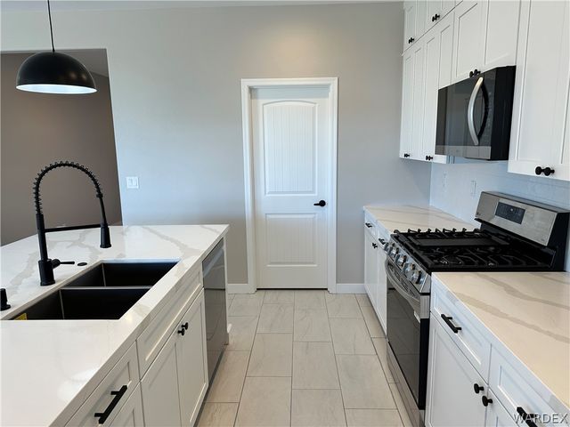 3238 Sidewheel Drive, Bullhead City, AZ 86429