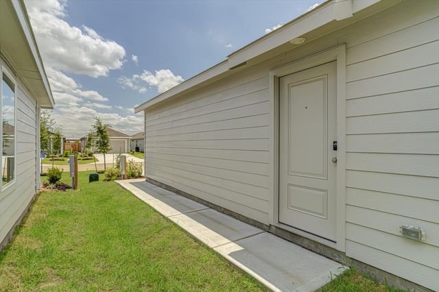 390 Lucia Way, Cleveland, TX 77327