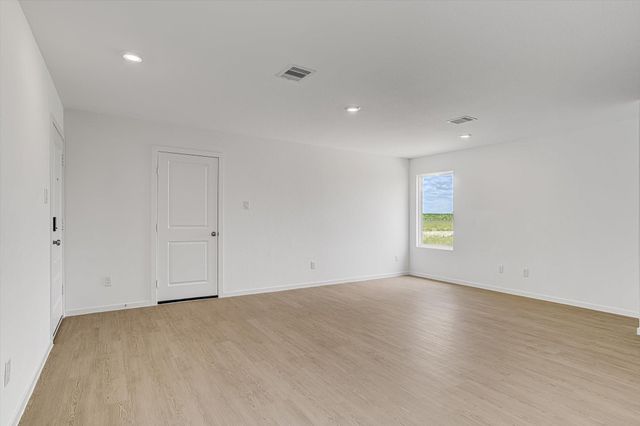 390 Lucia Way, Cleveland, TX 77327