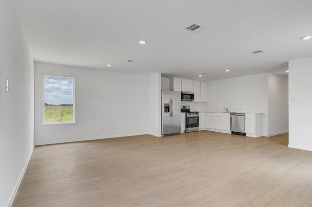 390 Lucia Way, Cleveland, TX 77327