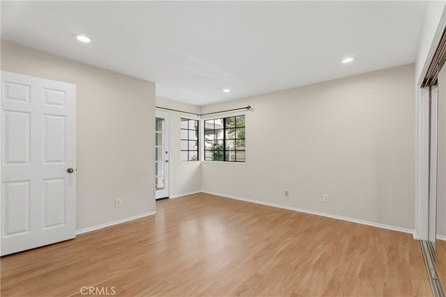 4682 Warner C-113, Huntington Beach, CA 92649