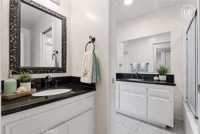 4682 Warner C-113, Huntington Beach, CA 92649