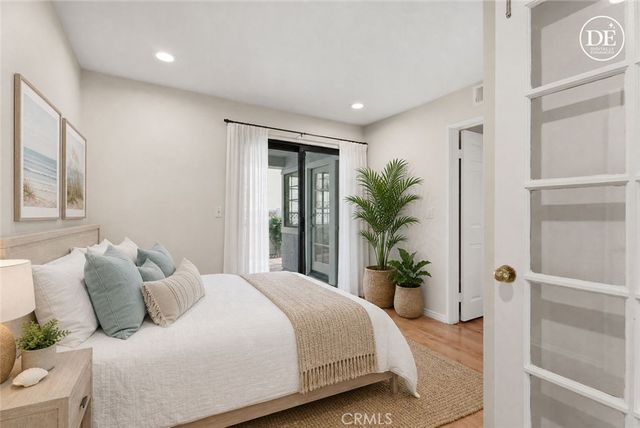 4682 Warner C-113, Huntington Beach, CA 92649