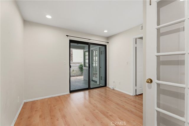 4682 Warner C-113, Huntington Beach, CA 92649