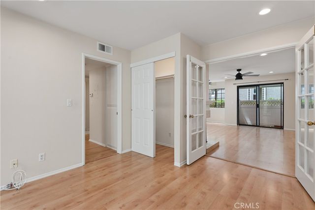 4682 Warner C-113, Huntington Beach, CA 92649
