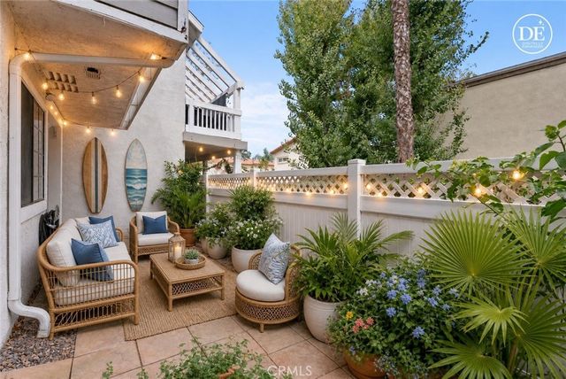 4682 Warner C-113, Huntington Beach, CA 92649