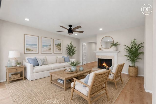 4682 Warner C-113, Huntington Beach, CA 92649