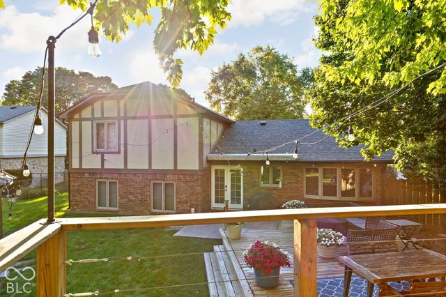 1015 Arroyo Road, Greenwood, IN 46143