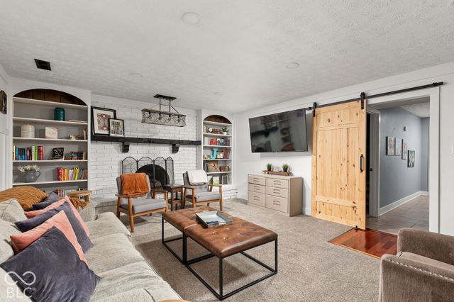 1015 Arroyo Road, Greenwood, IN 46143