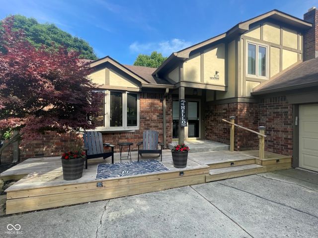 1015 Arroyo Road, Greenwood, IN 46143