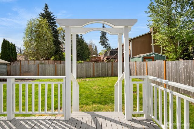 26711 218th Avenue SE, Maple Valley, WA 98038