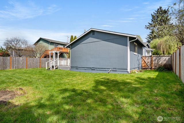 26711 218th Avenue SE, Maple Valley, WA 98038