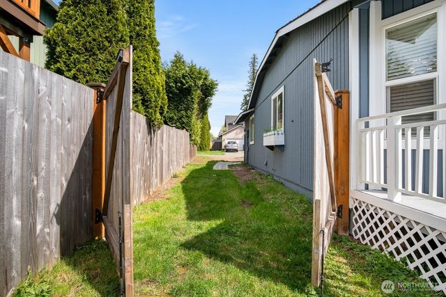 26711 218th Avenue SE, Maple Valley, WA 98038