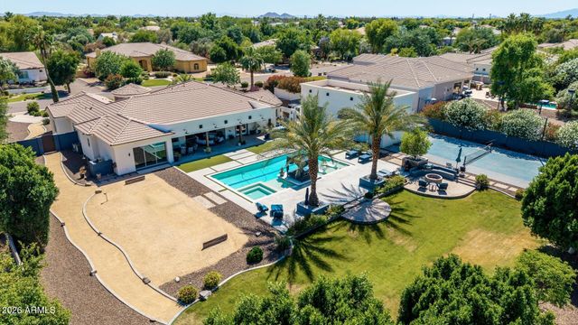 2776 E TAURUS Place, Chandler, AZ 85249