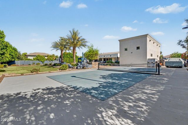 2776 E TAURUS Place, Chandler, AZ 85249