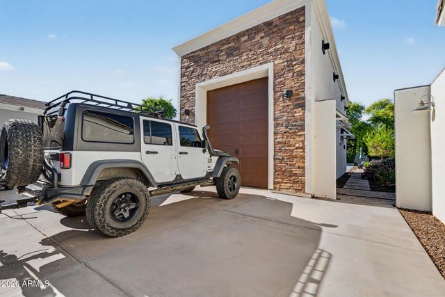 2776 E TAURUS Place, Chandler, AZ 85249