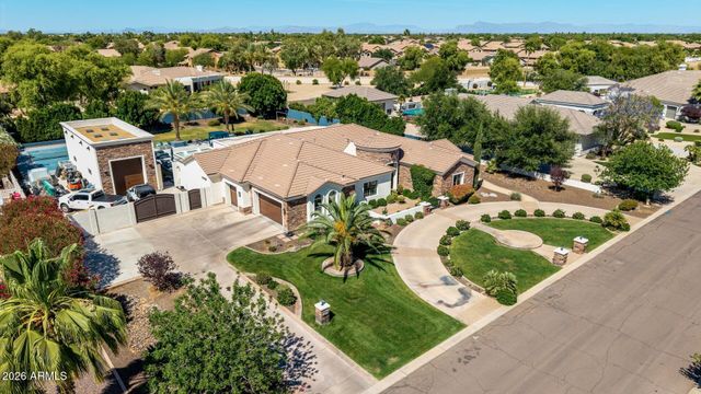 2776 E TAURUS Place, Chandler, AZ 85249