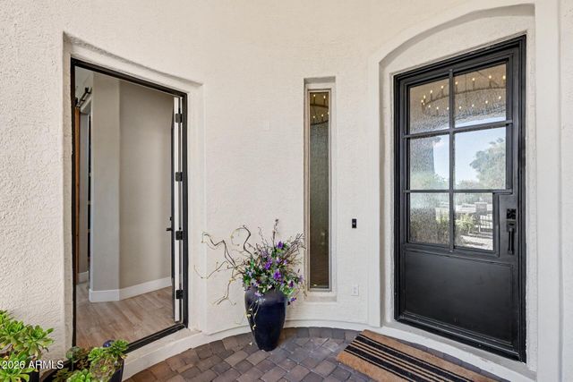 2776 E TAURUS Place, Chandler, AZ 85249
