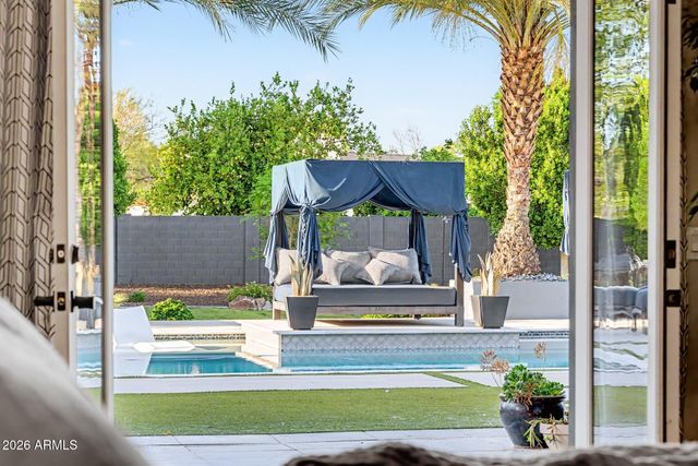2776 E TAURUS Place, Chandler, AZ 85249