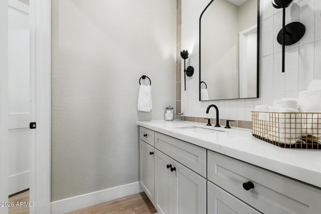 2776 E TAURUS Place, Chandler, AZ 85249