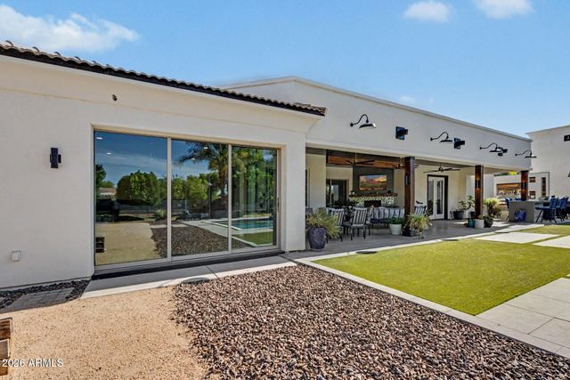 2776 E TAURUS Place, Chandler, AZ 85249