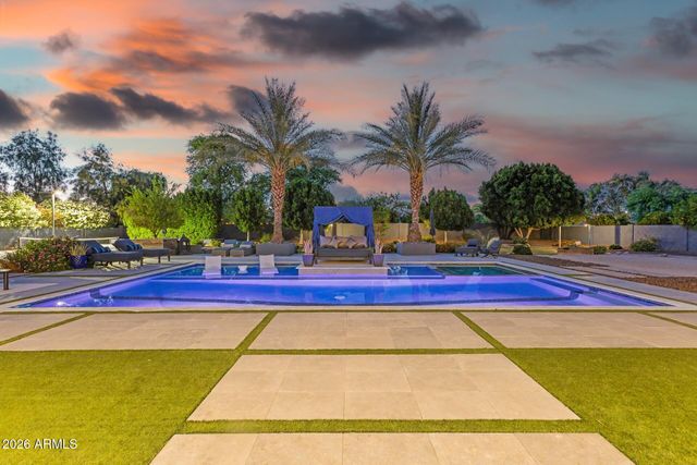 2776 E TAURUS Place, Chandler, AZ 85249